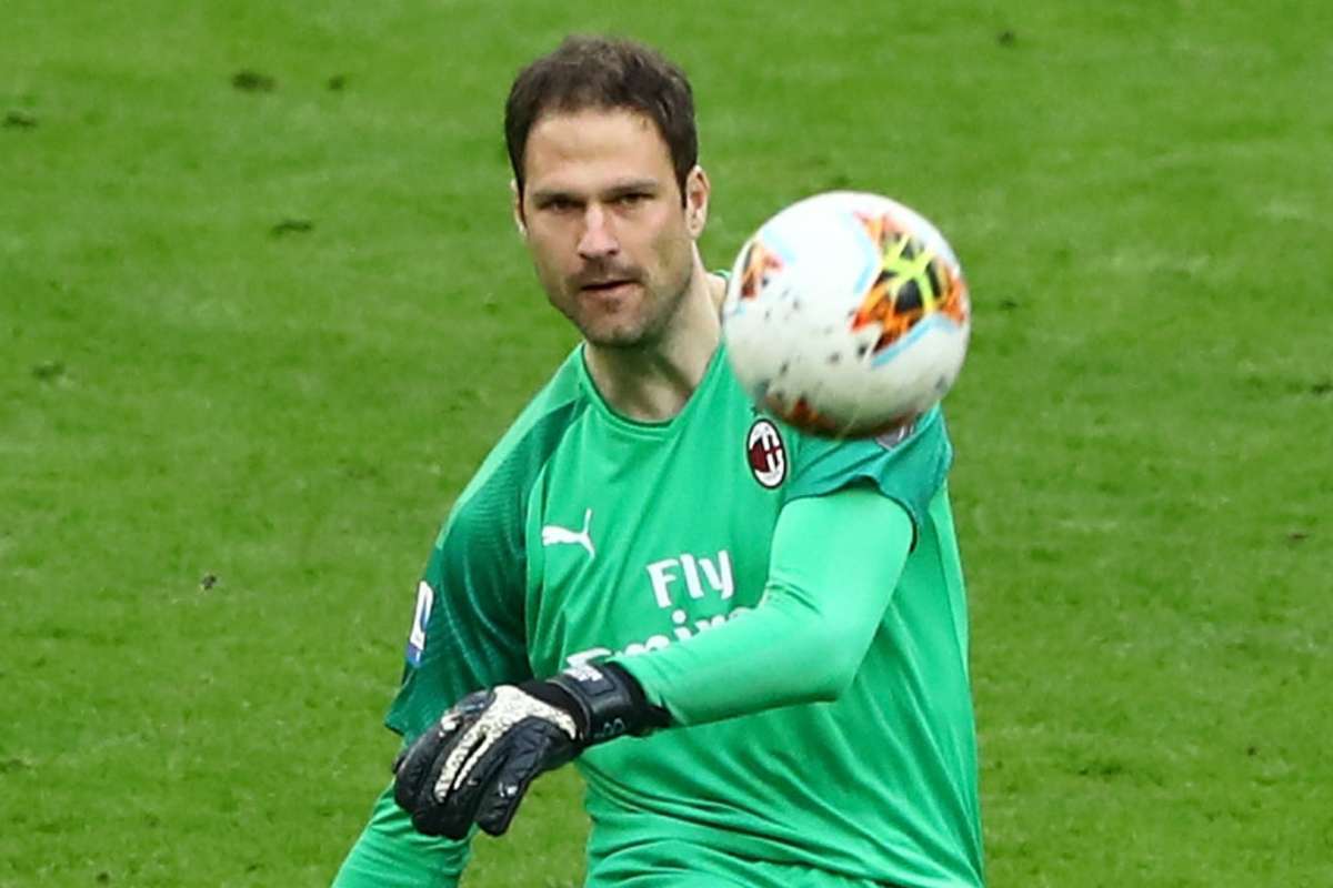Begovic Wishes to Continue Playing for Milan