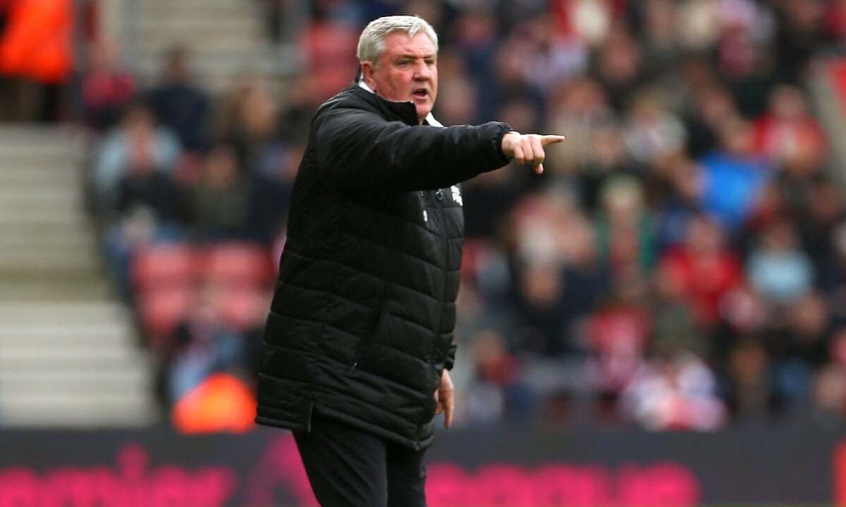 Steve Bruce on Football Comeback: Players Will Fall Down Like a Pack of Cards