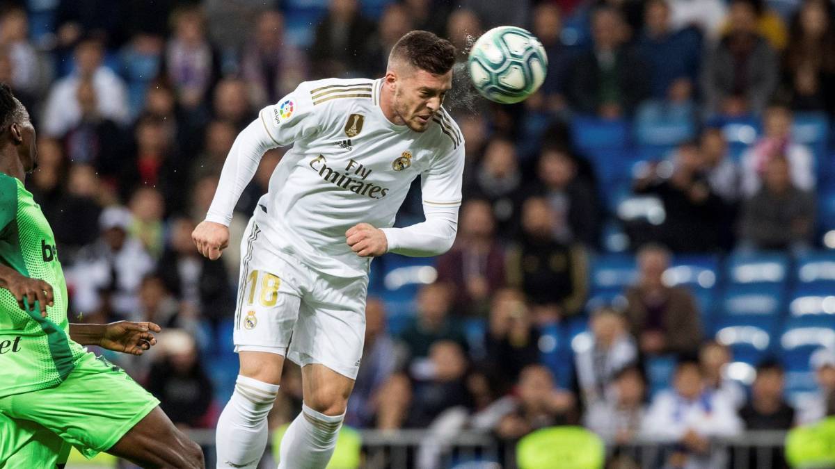 Real Madrid Striker Luka Jovic Fails to Impress, May Be Moved on Loan