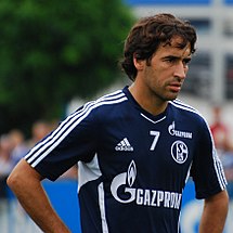 Schalke in Trouble, Turns to Raul