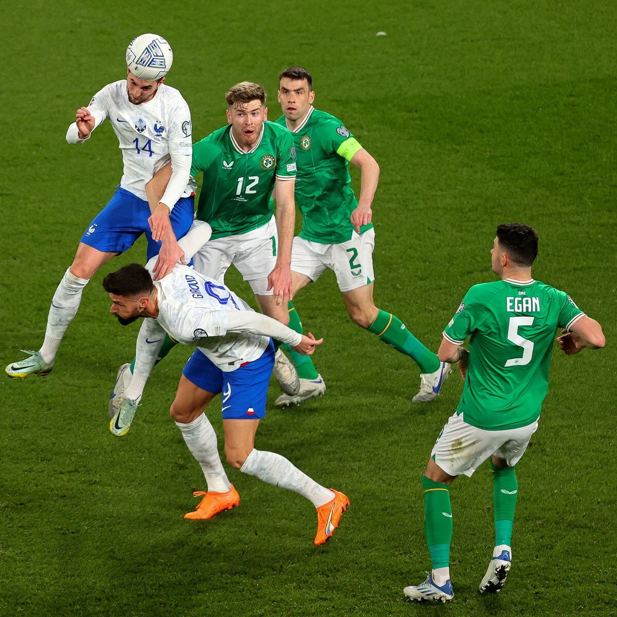 Ireland 0-1 France | Sweden 5-0 Azerbaijan