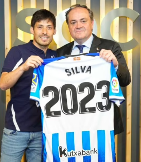 37-year-old David Silva extends with Real Sociedad for a year