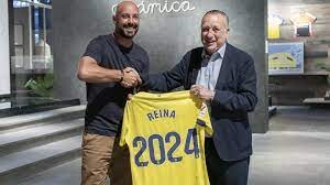 Pepe Reina continues his career for another season